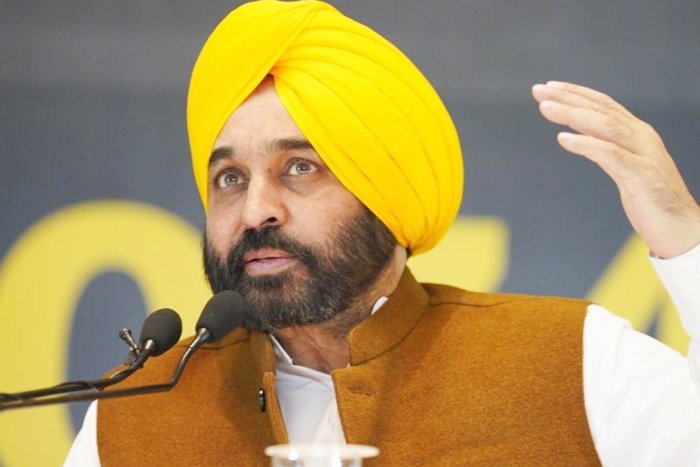 AAP Announces 300 Units Free Power To Every Punjab Home, Congress Scoffs